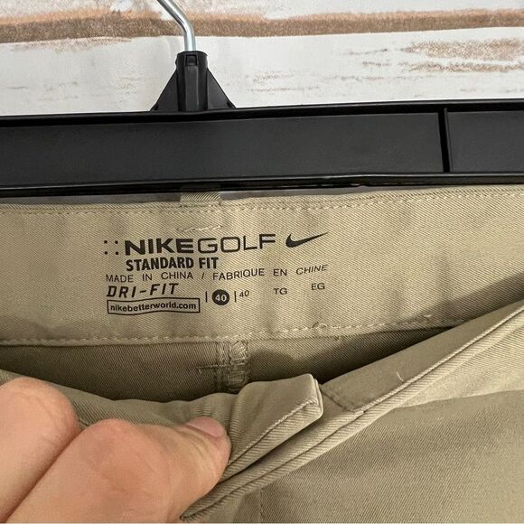 Nike Golf Tan Brown Active Athletic Mens Shorts Standard Fit - Picture 2 of 4